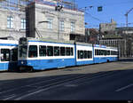 VBZ - Tram Be 4/8  2112 unterwegs auf der Linie 7 in der Stadt Zürich am 13.03.2022