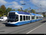 VBZ - Tram Be 5/6 3083 unterwegs auf der Linie 9 in der Stadt Zürich am 04.10.2022