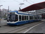 VBZ - Tram Be 5/6  3005 unterwegs in Schlieren am 17.12.2022