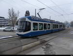 VBZ - Tram Be 5/6 3008 unterwegs in Schlieren am 17.12.2022