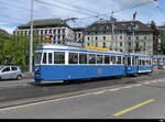 VBZ / Tram Museum Zürich - Historischer Triebwagen Be 4/4 1530 mit Beiwagen unterwegs in der Stadt Zürich am 29.04.2023