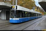 VBZ - Tram Be 6/8 4082 unterwegs auf der Linie 13 in Zürich am 26.10.2025