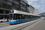 Be 6/8 Flexity 4034, auf der Linie 14, bedient am 11.07.2025 die Haltestelle Sihlpost/HB. Aufnahme Z�rich.