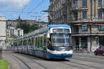 Be 5/6 Cobra 3058, auf der Linie 6, f�hrt am 11.07.2025 zur Haltestelle beim Bahnhofplatz in Z�rich.