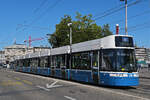 Be 6/8 Flexity 4052, auf der Linie 4, �berquert am 24.07.2026 die Bahnhofbr�cke in Z�rich.