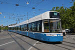 Be 6/8 Flexity 4084, auf der Linie 11, verl�sst am 24.07.2026 die Haltestelle Bellevue.