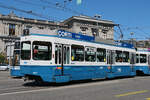 Be 2/4 2427, auf der Linie 7, �berquert am 24.07.2026 als Zweitwagen den Bahnhofplatz Richtung Haltestelle Central.
