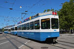 Doppeltraktion, mit dem Be 4/8 2105 und dem Be 2/4 2424, auf der Linie 2, verl�sst am 24.07.2026 die Haltestelle Bellevue. Aufnahme Z�rich.