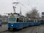VBZ - Tram Be 4/6 1688 vor dem SBB Hauptbahnhof in Zrich unterwegs auf der Linie 13 am 01.01.2008