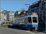 VBZ Tram Be 4/6 N 2014  Tram 2000  ist am 27.12.09 auf den Limmat-Quai eingebogen. (Jeanny) 