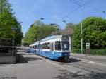 VBZ Nr. 2072+2435 (Tram 2000 Be 4/6 + Be 2/4 ''Pony'') am 29.4.2010 beim Bhf. Enge/Bederstrasse, nachdem es eine beinahe Kollision mit dem sichtbaren Audi gegeben hat. Leider kommt es in Zrich (und vmtl. auch anderen Tramstdten) immer wieder zu heiklen Situationen mit v.a. auswrtigen Autofahrern die sich nicht ber den Vortritt des Trams bewusst sind.