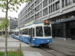 VBZ Nr. 2101 (Be 4/8 ''Snfte'') am 29.4.2011 beim Bhf. Enge.