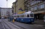 Zrich VBZ Tram 10 (Be 4/4 1427) Bahnhof Oerlikon im Februar 1994.