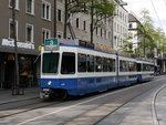 VBZ - Tram Be 4/6 2074 mit Beiwagen unterwegs auf der Linie 3 in der Stadt Zürich am 15.05.2016