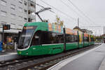 Be 6/8 Flexity 5024, auf der Linie 14, wartet an der Endstation in Pratteln.