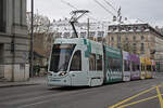 Be 6/8 Flexity 5007 mit der Baloise Werbung, auf der Linie 3, fährt am 08.01.2024 den Steinenberg hoch zur Haltestelle Bankverein.