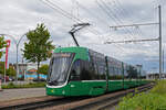 Be 6/8 Flexity 5043, auf der wegen einer Grossbaustelle zwischen Hardstrasse und Pratteln umgeleiteten Linie 14, fährt am 29.04.2024 zur Endstation M-Parc.