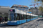 Be 6/8 Flexity 4035, auf der Linie 2, bedient am 12.04.2024 die Haltestelle Bellevue.