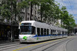 Be 5/6 Cobra 3078 der Glattalbahn, auf der Linie 14 f�hrt am 11.07.2025 zur Haltestelle am L�wenplatz.