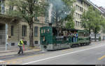 Erster Betriebstag der Stiftung BERNMOBIL historique am 24. Juni 2018. <br>
Dampftram G 3/3 12 in der Bundesgasse. Der Zugbegleiter stellt die Weiche.