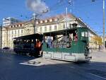 Berner Dampftram G 3/3 12 mit Anhänger C4 31 von Bernmobil Historique am 24.10.21 beim Bahnhof Bern.