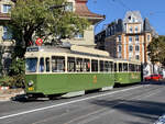 Bernmobil Historique Standardwagen Be 4/4 621 mit Anhänger B 337 am 24.10.21 beim Viktoriaplatz in Bern.