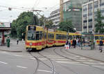 Basel BLT Tramlinie 10 (SWP/Siemens Be 4/8 255 + Be 4/6 257) Aeschenplatz am 7. Juli 1990. - Scan eines Farbnegativs. Film: Kodak Gold 200. Kamera: Minolta XG-1.