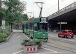 Basel BVB Tramlinie 6 (SWP/SIG/BBC/Siemens Be 4/4 483) Auberg / Heuwaage am 7.