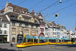 Be 6/10 Tango 153, auf der Linie 11, bedient die Haltestelle Barfüsserplatz.