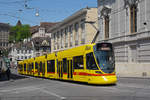 Be 6/10 Tango 181, auf der Linie 11, fährt den Steinenberg hoch zur Haltestelle Bankverein.