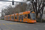 Be 6/10 Tango 182 mit der OBI Werbung, auf der Linie 10, fährt zur Haltestelle Aeschenplatz.