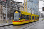 Be 6/10 Tango 158, auf der Linie 10, bedient die Haltestelle Aeschenplatz.