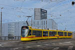 Be 6/10 Tango 155, auf der Linie 11, überquert die Münchensteinerbrücke.