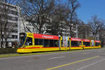 Be 6/10 Tango 160, auf der Linie 10, fährt zur Haltestelle am Bahnhof SBB.