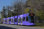 Be 6/10 Tango 151 mit der neuen Werbung für die Bank Valiant, auf der Linie 11, fährt zur Haltestelle am Aeschenplatz.