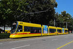 Be 6/10 Tango 189, auf der Linie 10, fährt zur Haltestelle am Bahnhof SBB.