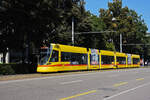 Be 6/10 Tango 184, auf der Linie 10, fährt zur Haltestelle am Bahnhof SBB.
