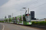 Be 6/10 Tango 162 mit der U-Abo Werbung, auf der Linie 11, fährt zur Haltestelle M-Barc.