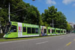 Be 6/10 Tango 162 mit der U-Abo Werbung, auf der Linie 10, fährt zur Haltestelle am Bahnhof SBB.