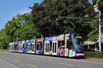 Be 6/10 Tango 185 mit der Werbung für das Basler Radio Basilisk, auf der Linie 10, fährt zur Haltestelle am Aeschenplatz.