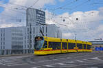Be 6/10 Tango 182, auf der Linie 10, überquert die Münchensteinerbrücke.