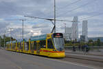 Be 6/10 Tango 188, auf der wegen einer Baustelle umgeleiteten Linie 11, überquert die Wettsteinbrücke.