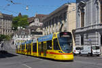 Be 6/10 Tango 163, auf der Linie 11, fährt am 19.07.2022 den Steinenberg hoch zur Haltestelle Bankverein.