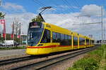 Be 6/10 Tango 156, auf der Linie 11, fährt am 24.04.2023 zur Haltestelle M-Parc.