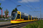 Be 6/10 Tango 180, auf der Linie 10, fährt am 03.05.2023 zur Haltestelle M-Parc.