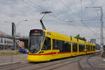 Be 6/10 Tango 159, auf der Linie 11, fährt am 14.08.2023 bei der Haltestelle M-Parc ein.