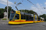 Be 6/10 Tango 174, auf der Linie 10, fährt am 10.07.2023 zur Haltestelle am Bahnhof SBB.