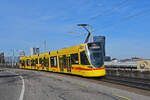 Be 6/10 Tango 173, auf der Linie 11, fährt am 29.01.2024 zur Haltestelle M-Parc.