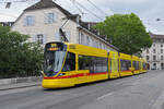 Be 6/10 Tango 188, auf der Linie 10, fährt am 27.05.2024 den Steinenberg hinunter zur Haltestelle Barfüsserplatz.