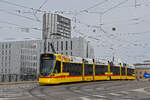 Be 6/10 Tango 167, auf der Linie 10, überquert am 04.05.2024 die Münchensteinerbrücke.